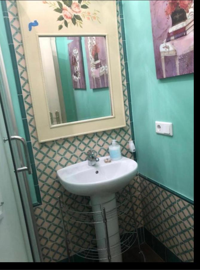 Apartamento En Pleno Centro De Marchena 3 Dormitorios 3 Banos Privados Екстер'єр фото