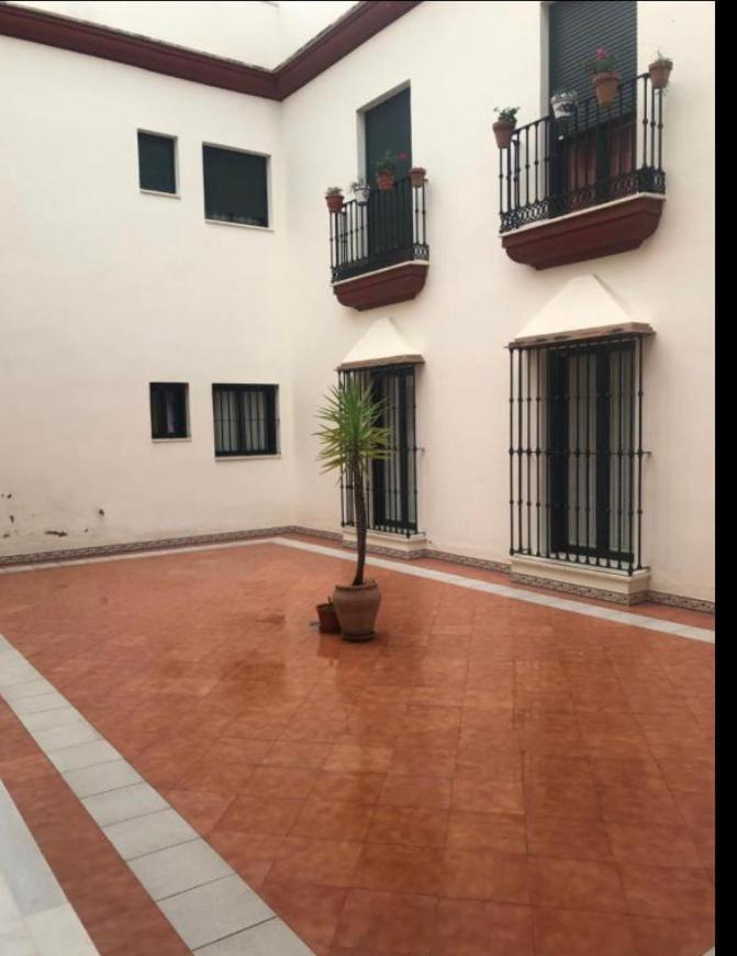 Apartamento En Pleno Centro De Marchena 3 Dormitorios 3 Banos Privados Екстер'єр фото