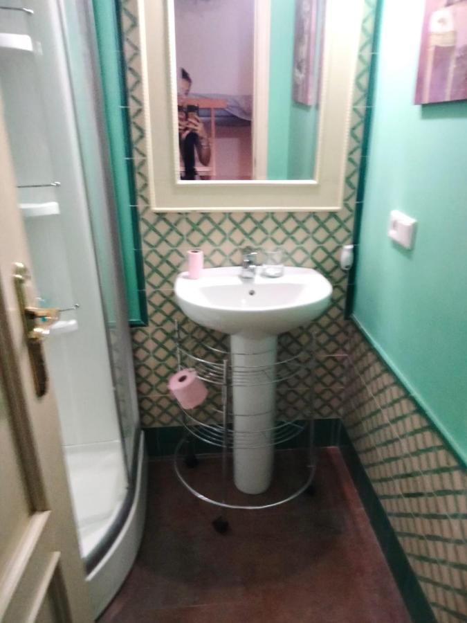 Apartamento En Pleno Centro De Marchena 3 Dormitorios 3 Banos Privados Екстер'єр фото