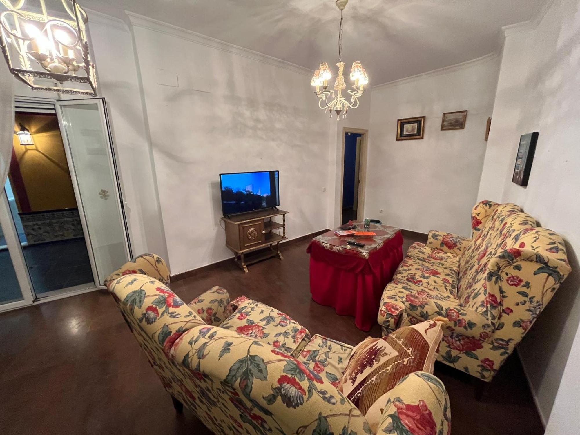 Apartamento En Pleno Centro De Marchena 3 Dormitorios 3 Banos Privados Екстер'єр фото