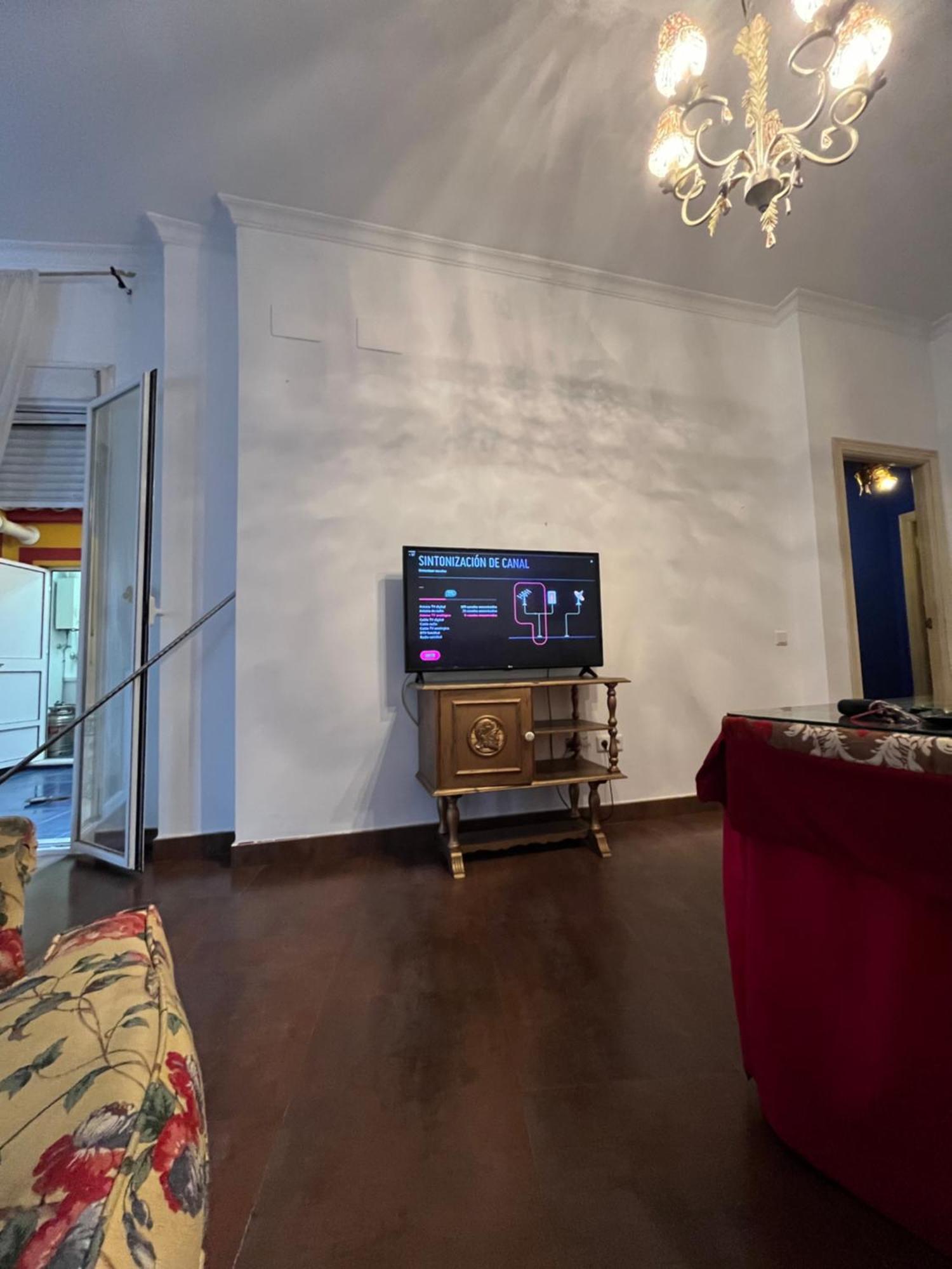 Apartamento En Pleno Centro De Marchena 3 Dormitorios 3 Banos Privados Екстер'єр фото