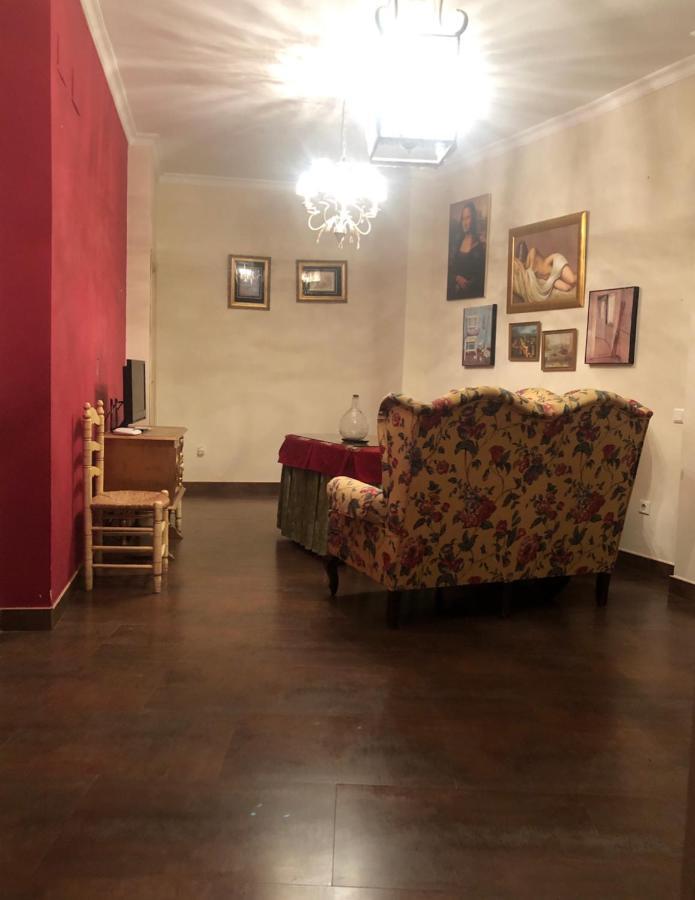 Apartamento En Pleno Centro De Marchena 3 Dormitorios 3 Banos Privados Екстер'єр фото