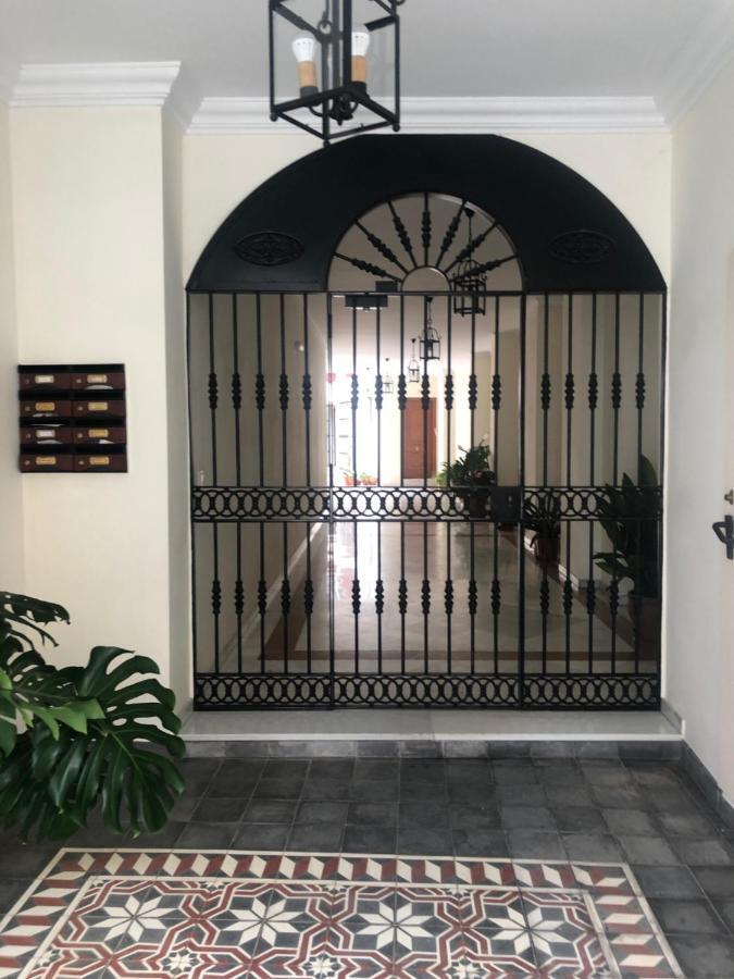 Apartamento En Pleno Centro De Marchena 3 Dormitorios 3 Banos Privados Екстер'єр фото