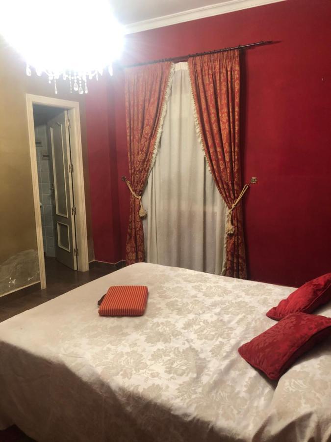 Apartamento En Pleno Centro De Marchena 3 Dormitorios 3 Banos Privados Екстер'єр фото